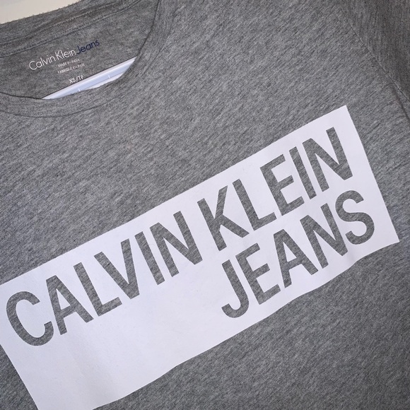 Calvin Klein | Grey & White Short Sleeve T-Shirt - Picture 4 of 8